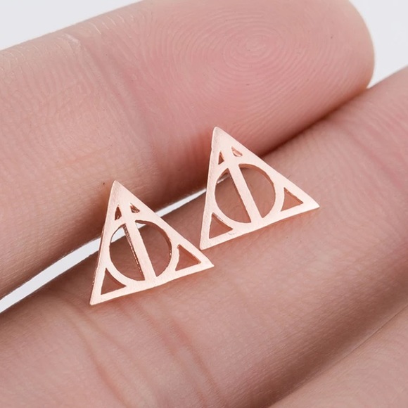 Jewelry - 🔴 5/$20 Harry Potter deathly hallows earrings